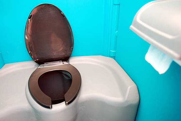 Portable Toilet Options We Offer in Battlefield, MO